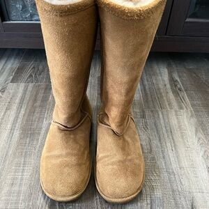 Bear paw tall boots size 10